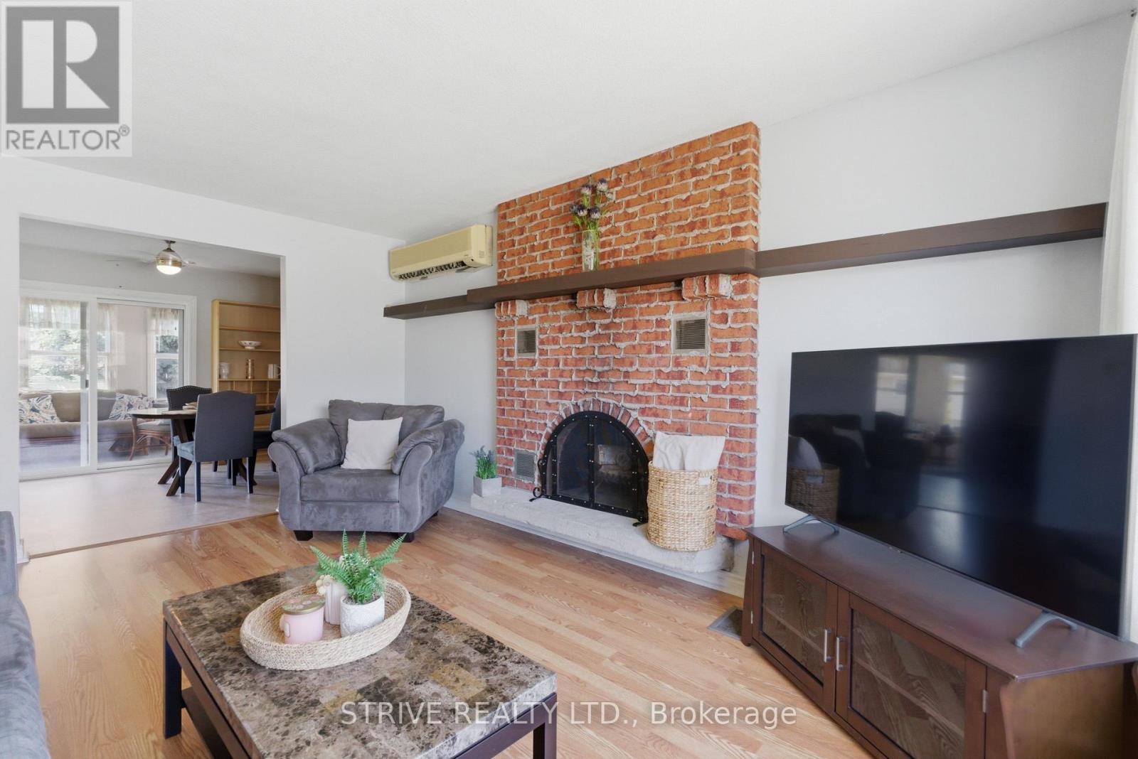 524 Lisbon Court, Oshawa, Ontario  L1J 6R3 - Photo 6 - E13020204