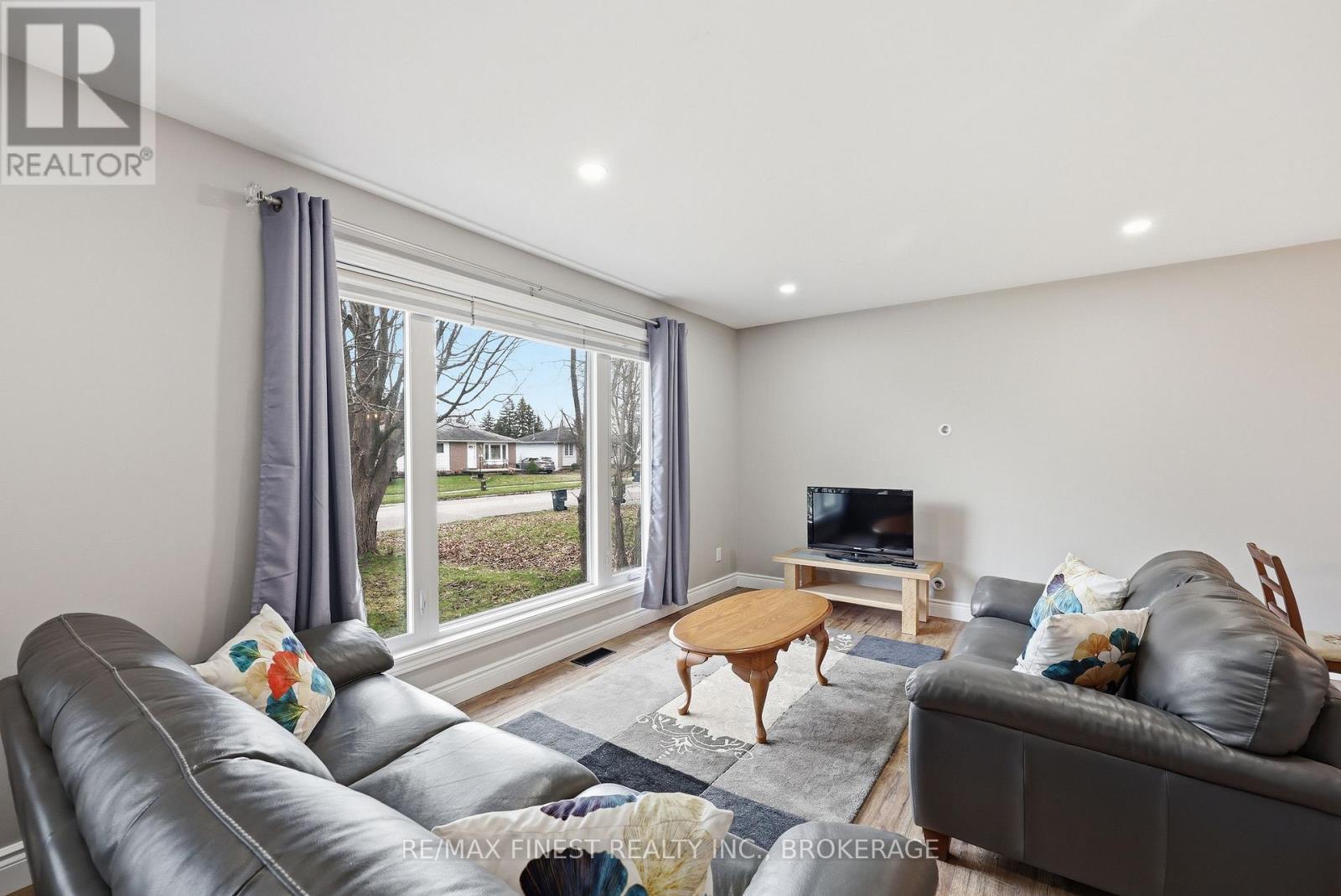 1284 Waverley Crescent, Kingston, Ontario  K7M 6J6 - Photo 8 - X13020006