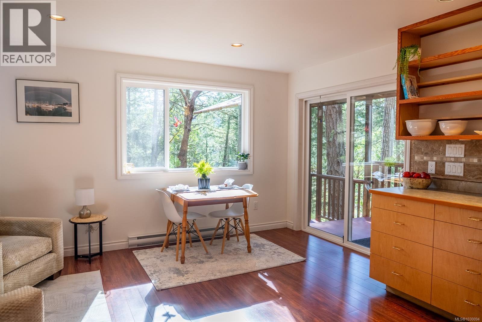 9868 Castle Rd, Pender Island, British Columbia  V0N 2M3 - Photo 16 - 1030094