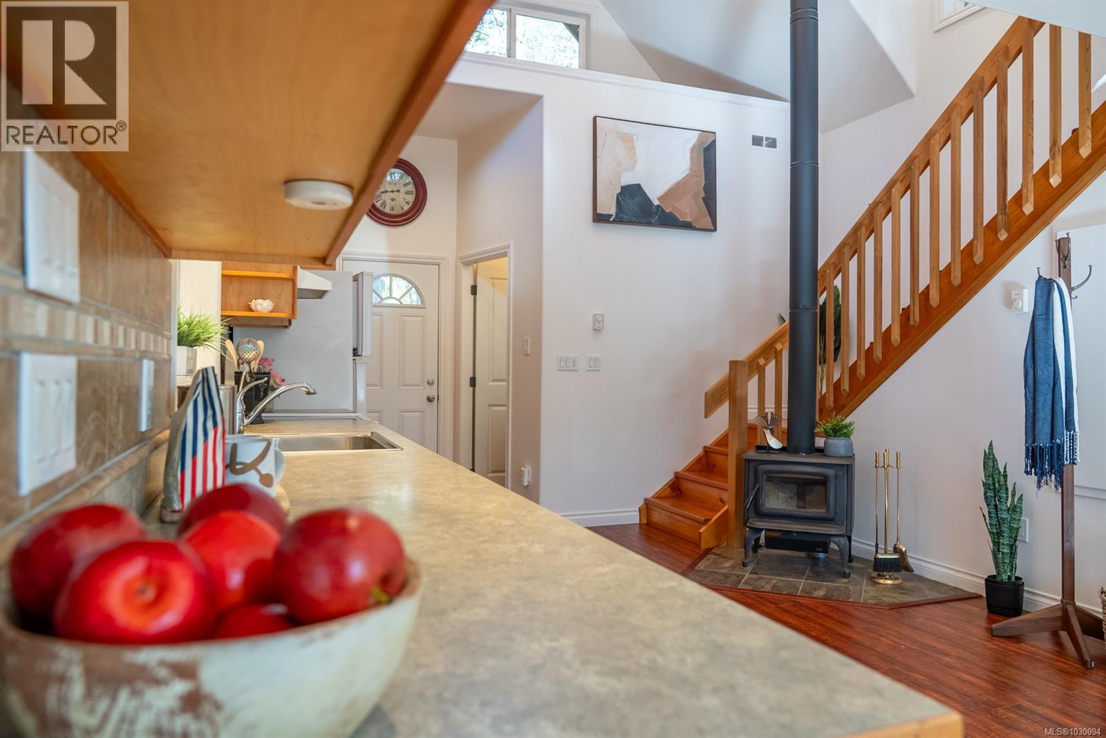 9868 Castle Rd, Pender Island, British Columbia  V0N 2M3 - Photo 8 - 1030094