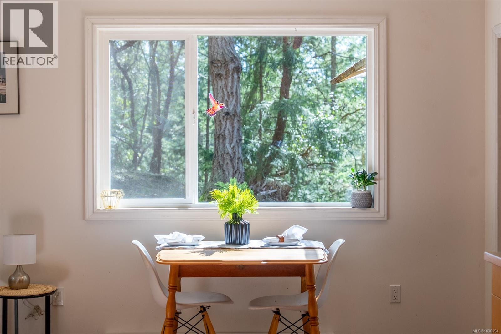 9868 Castle Rd, Pender Island, British Columbia  V0N 2M3 - Photo 14 - 1030094