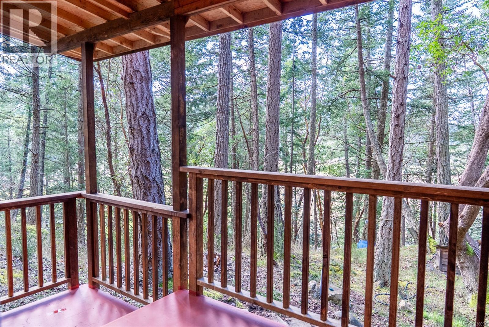 9868 Castle Rd, Pender Island, British Columbia  V0N 2M3 - Photo 29 - 1030094