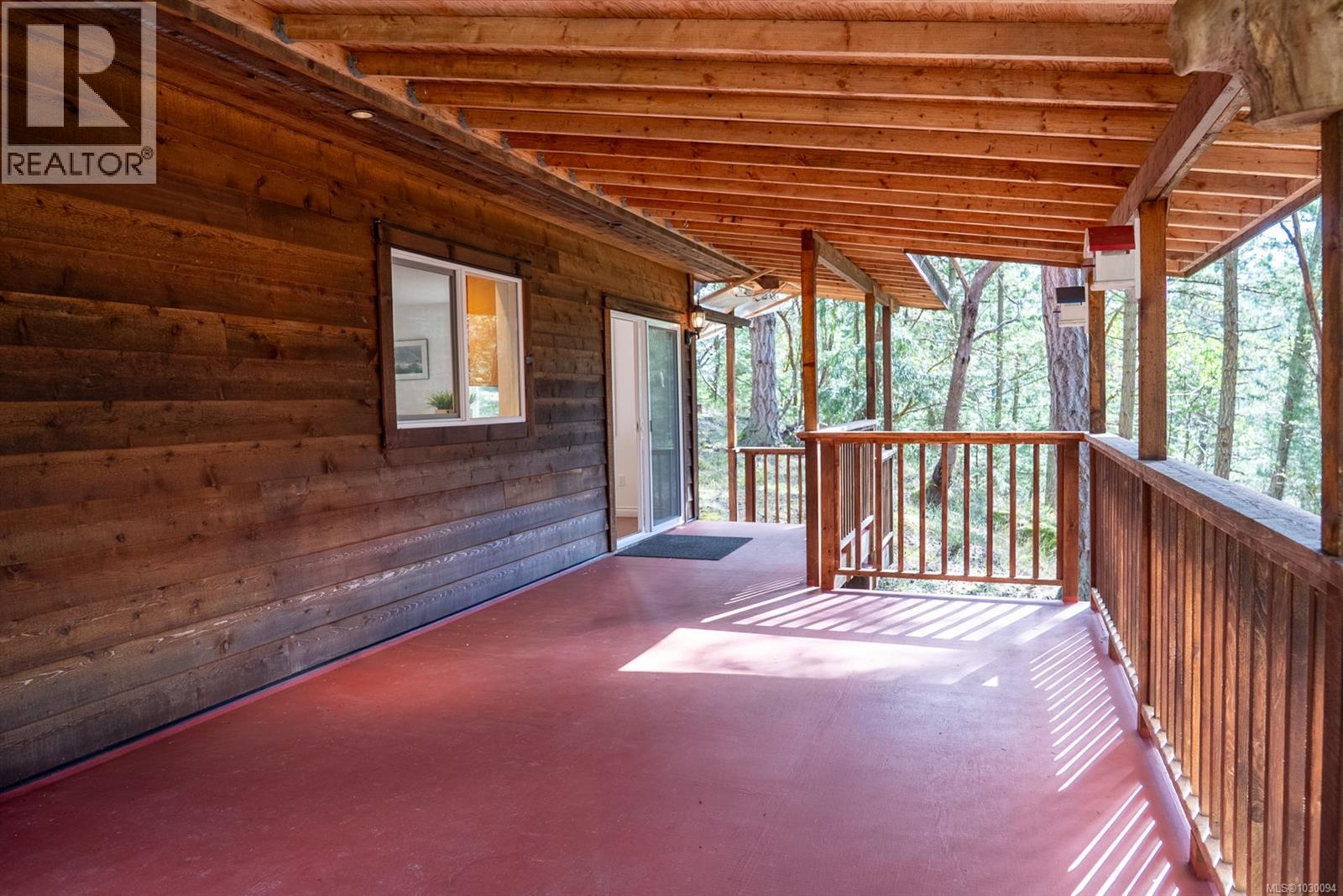 9868 Castle Rd, Pender Island, British Columbia  V0N 2M3 - Photo 34 - 1030094