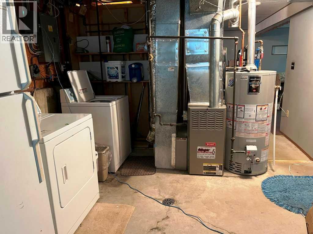 9808 94 Avenue, Wembley, Alberta  T0H 3S0 - Photo 3 - A2295187