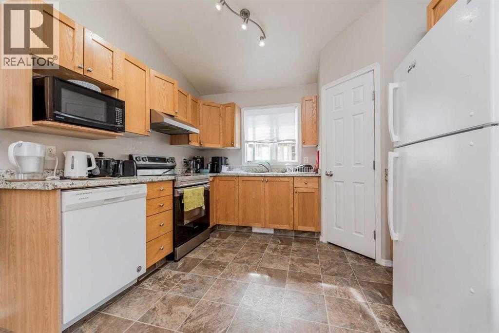 85 Pinnacle Crossing, Grande Prairie, Alberta  T8W 2X4 - Photo 6 - A2299516