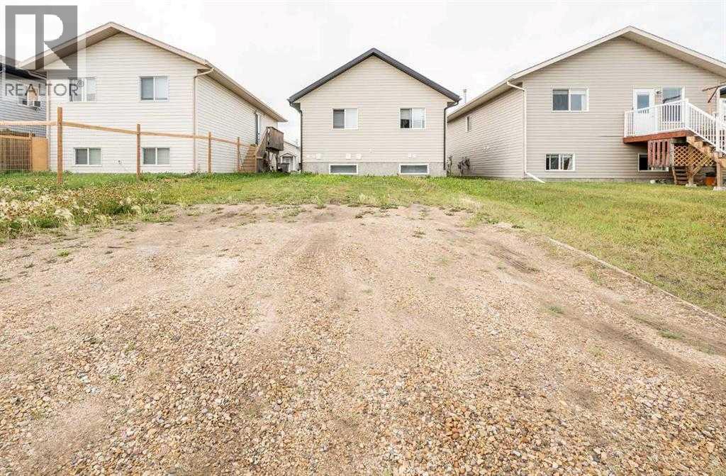 85 Pinnacle Crossing, Grande Prairie, Alberta  T8W 2X4 - Photo 13 - A2299516