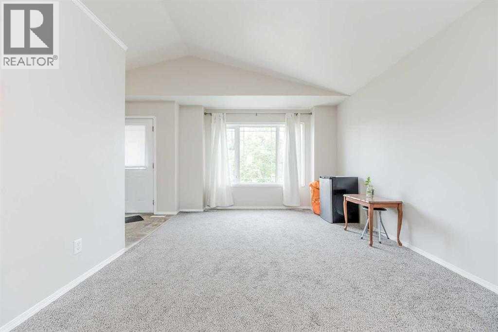 85 Pinnacle Crossing, Grande Prairie, Alberta  T8W 2X4 - Photo 4 - A2299516