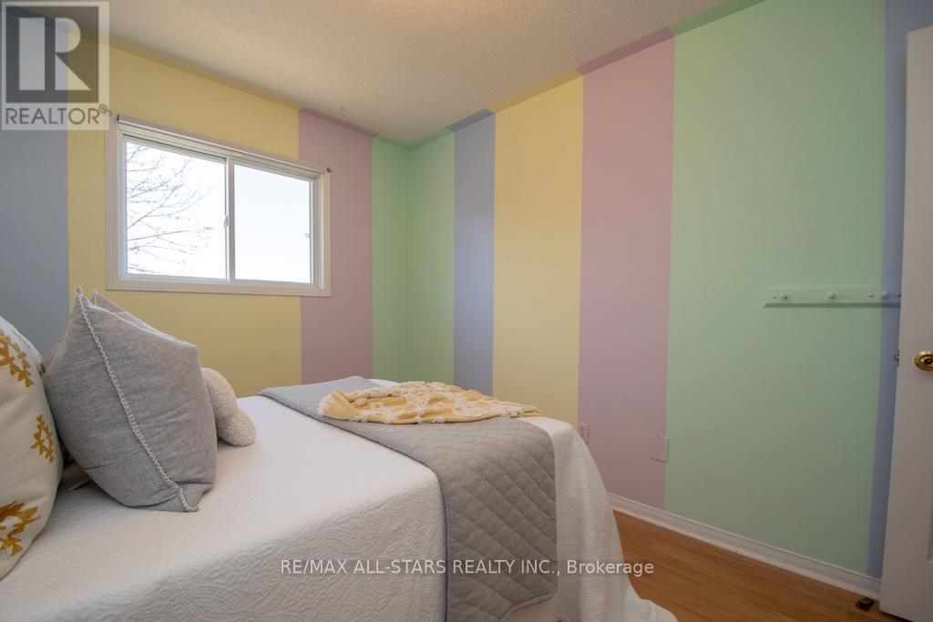 10 O'connell Court, Kawartha Lakes (Lindsay), Ontario  K9V 5Y1 - Photo 22 - X13019892