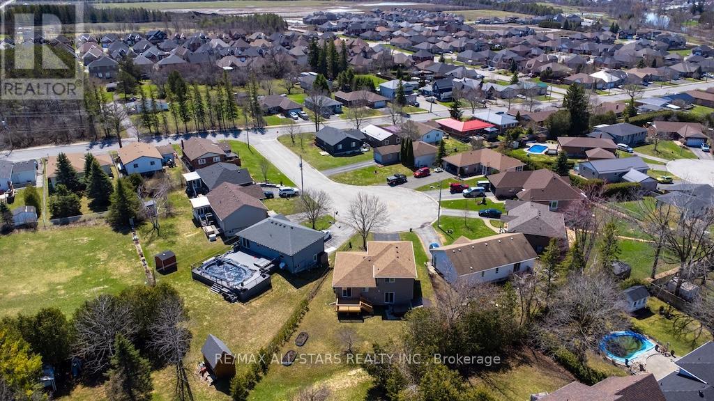 10 O'connell Court, Kawartha Lakes (Lindsay), Ontario  K9V 5Y1 - Photo 46 - X13019892