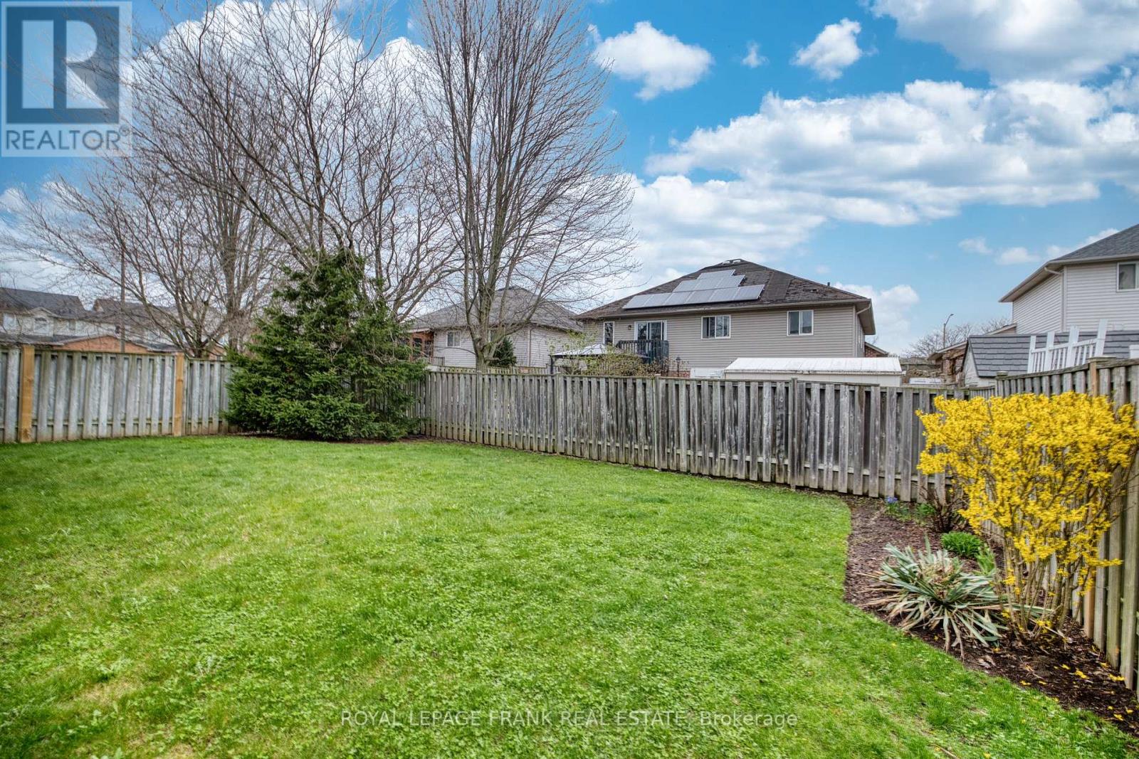 4112 Walcot Court, Lincoln, Ontario  L3J 0L9 - Photo 4 - X13019914