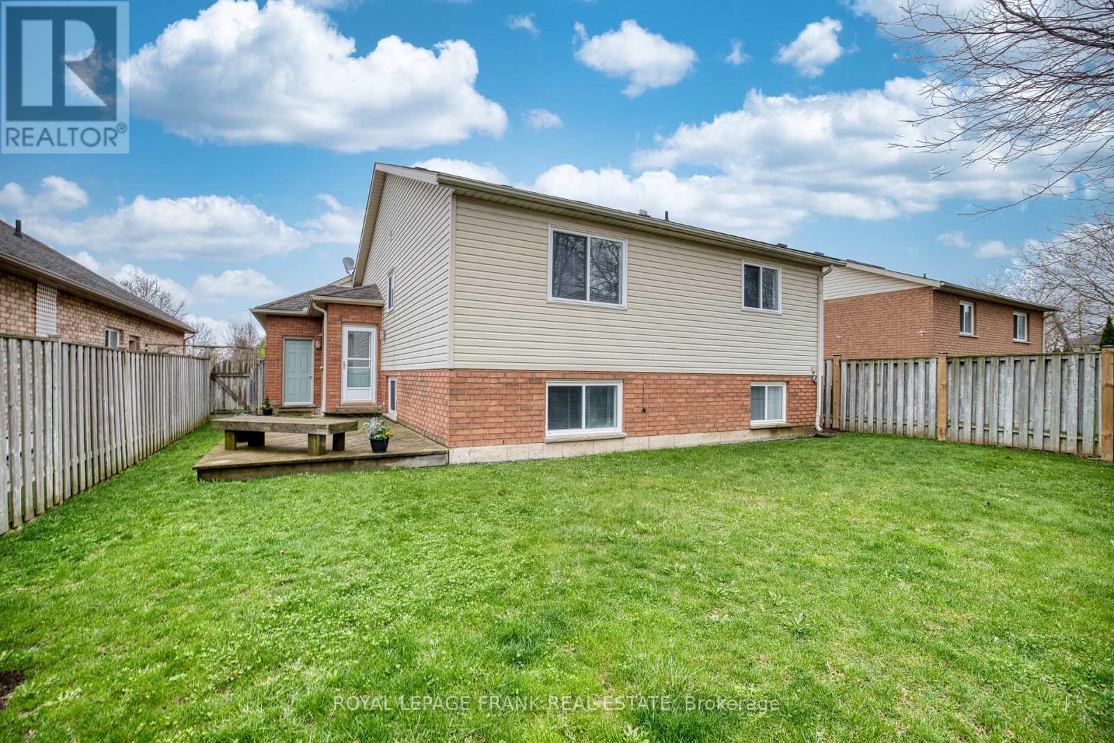 4112 Walcot Court, Lincoln, Ontario  L3J 0L9 - Photo 5 - X13019914