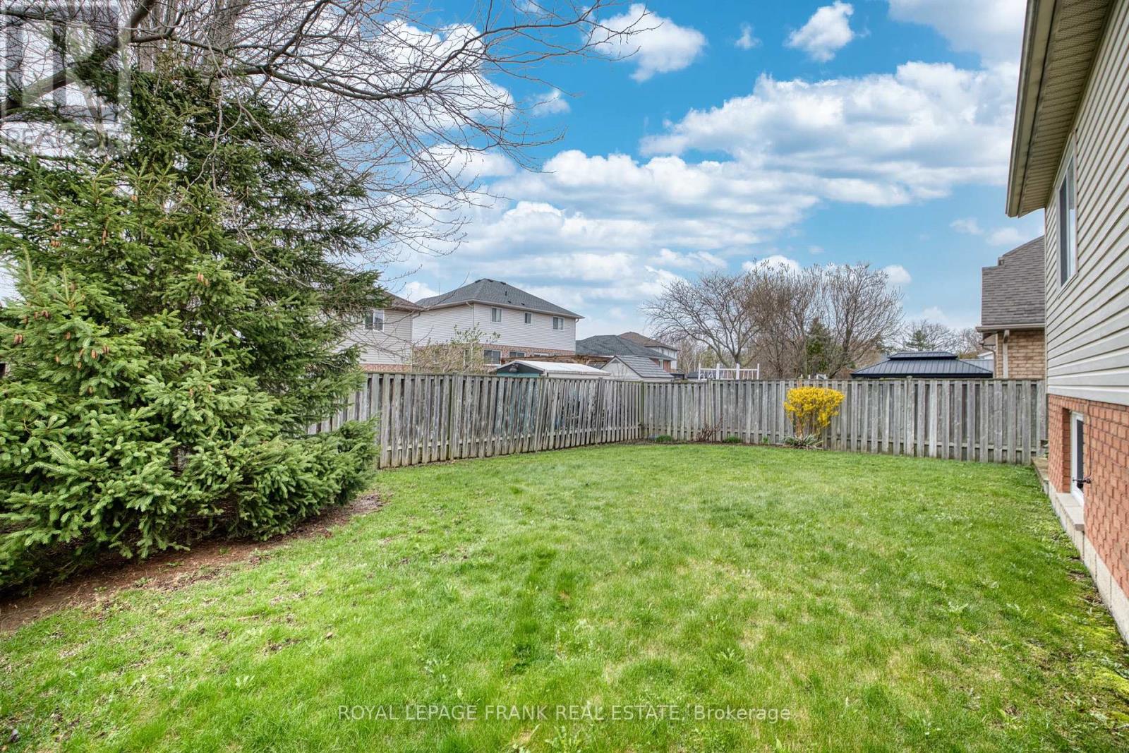 4112 Walcot Court, Lincoln, Ontario  L3J 0L9 - Photo 6 - X13019914