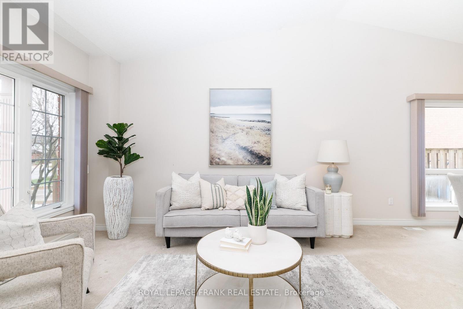 4112 Walcot Court, Lincoln, Ontario  L3J 0L9 - Photo 9 - X13019914