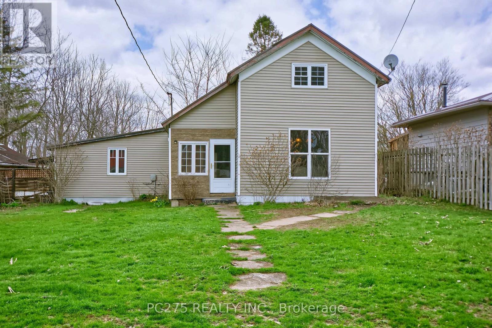 179 QUEEN STREET E, Norfolk, Ontario