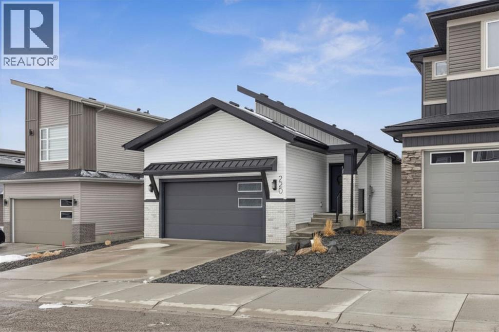 220 Precedence View, Cochrane, Alberta  T4C 2W8 - Photo 15 - A2297043