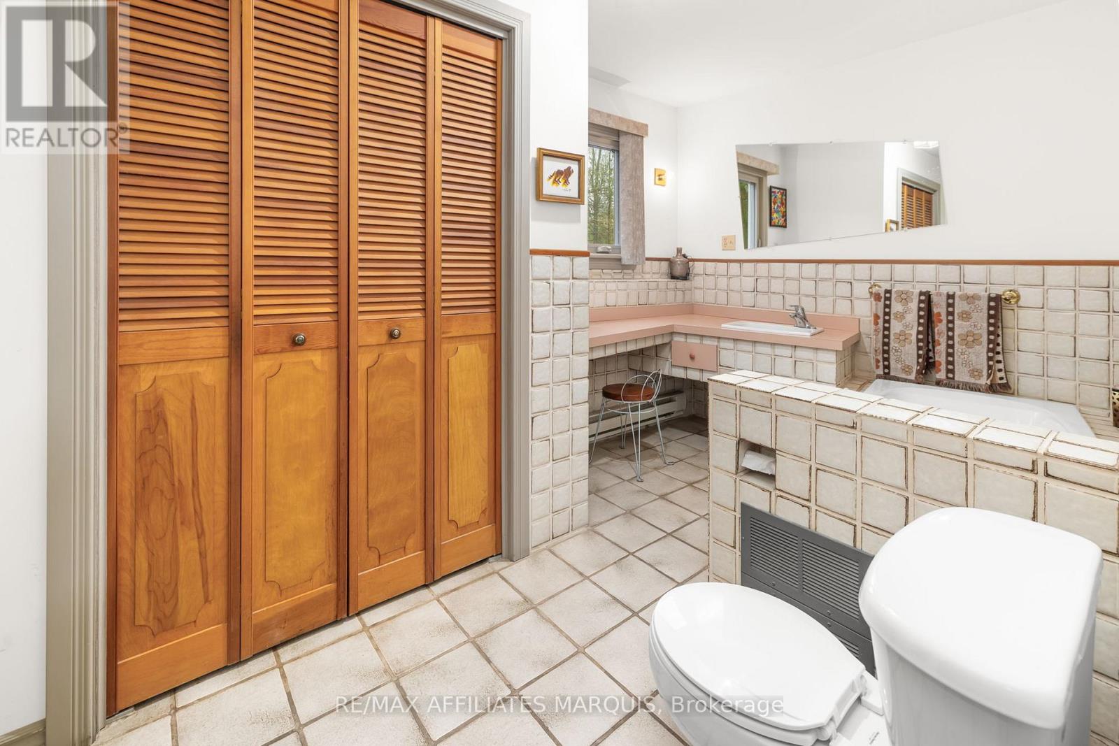 239 Bay Road, Rideau Lakes, Ontario  K0G 1L0 - Photo 24 - X13019886