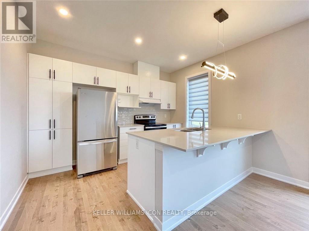 318 Canadensis Lane, Ottawa, Ontario  K2J 6X8 - Photo 9 - X13019964