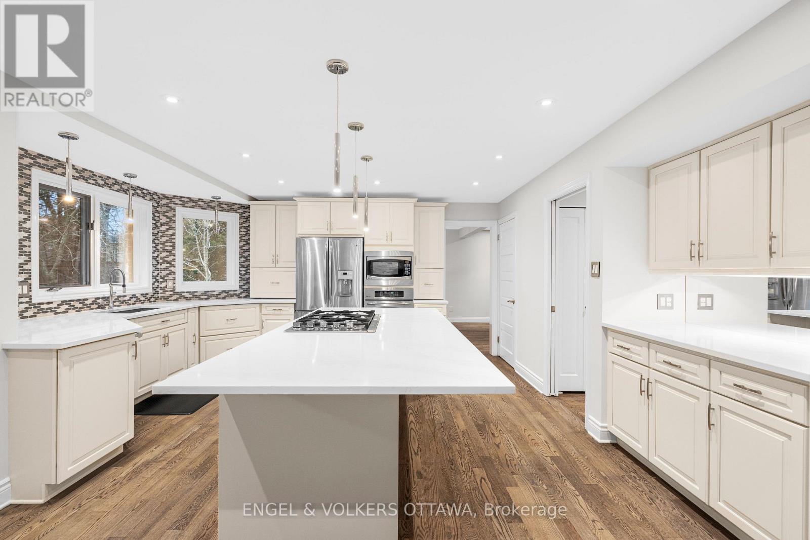 23 Pinecone Trail, Ottawa, Ontario  K2S 1E1 - Photo 13 - X13020088