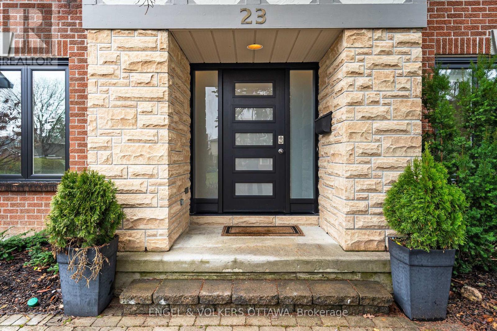 23 Pinecone Trail, Ottawa, Ontario  K2S 1E1 - Photo 4 - X13020088