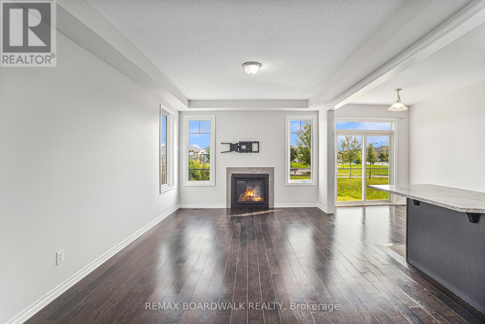 628 Monardia Way, Ottawa, Ontario  K4A 1C8 - Photo 3 - X13020100