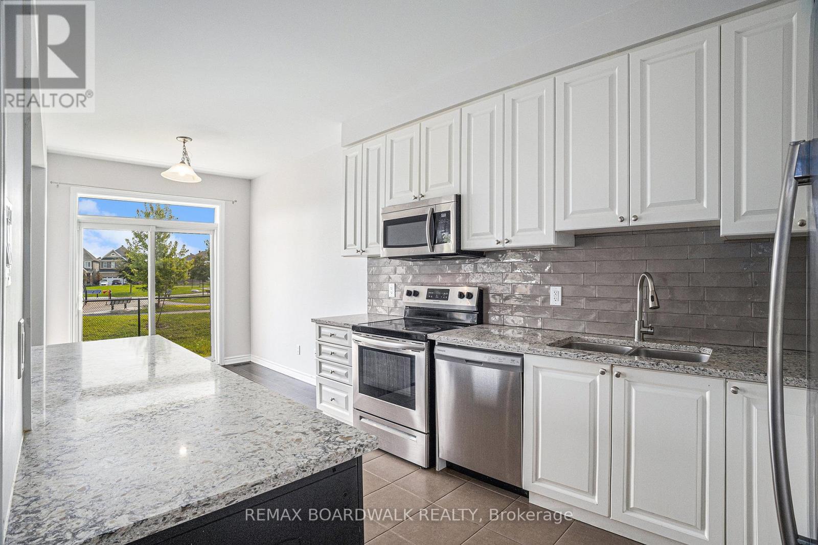 628 Monardia Way, Ottawa, Ontario  K4A 1C8 - Photo 7 - X13020100