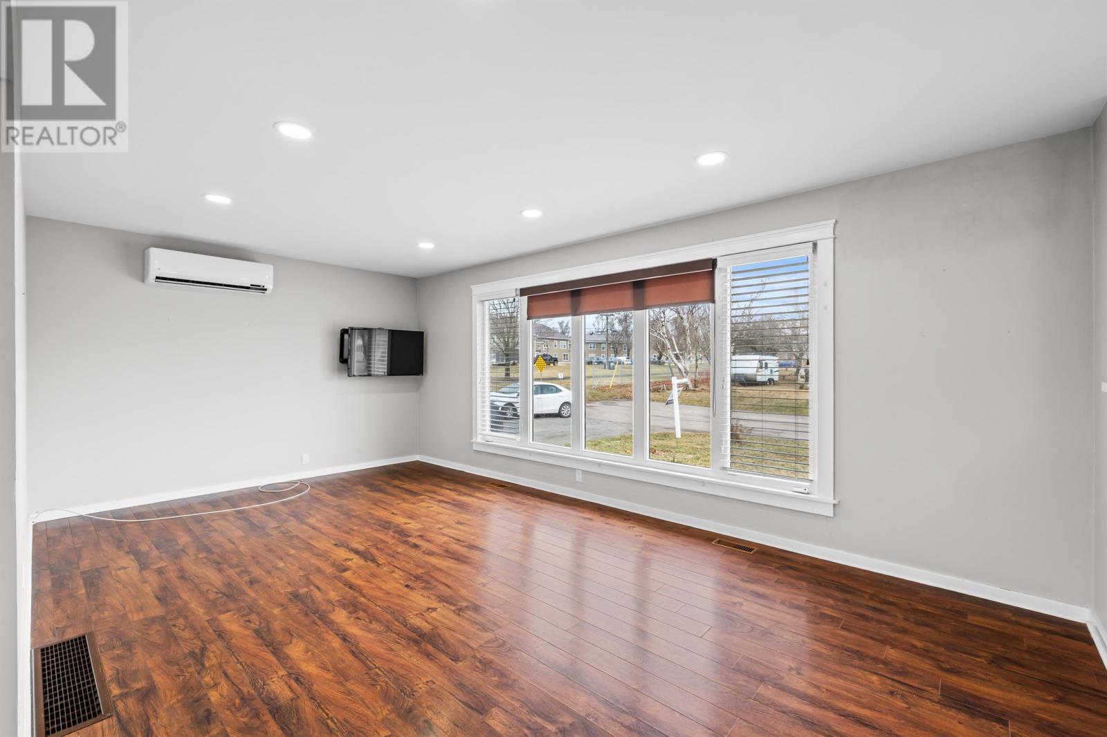 220 Clark Street, Summerside, Prince Edward Island  C1N 2J5 - Photo 12 - 202604139