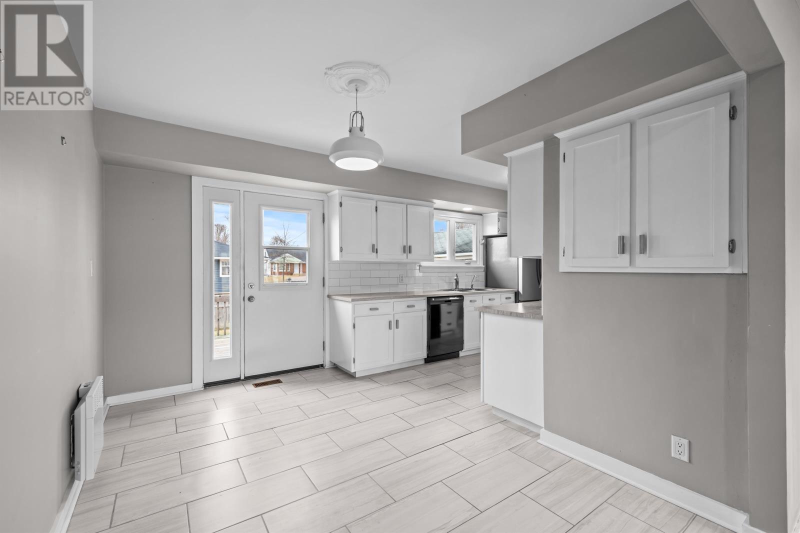 220 Clark Street, Summerside, Prince Edward Island  C1N 2J5 - Photo 7 - 202604139