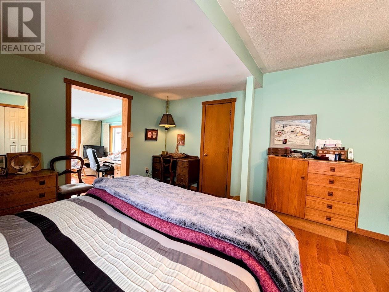 14 Lloyd Irwin St, Marathon, Ontario  P0T 2E0 - Photo 14 - TB2600744