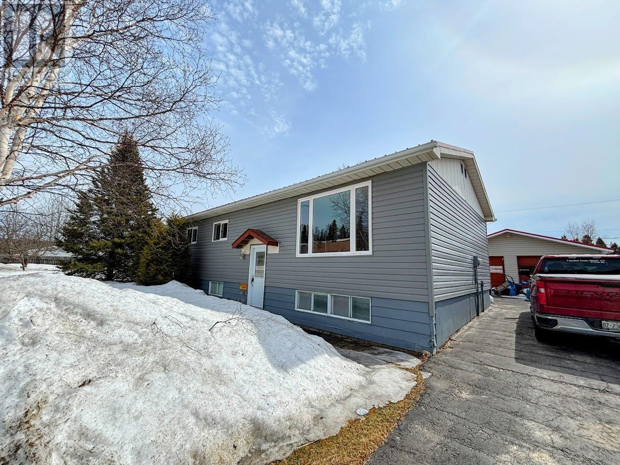 14 Lloyd Irwin St, Marathon, Ontario  P0T 2E0 - Photo 44 - TB2600744