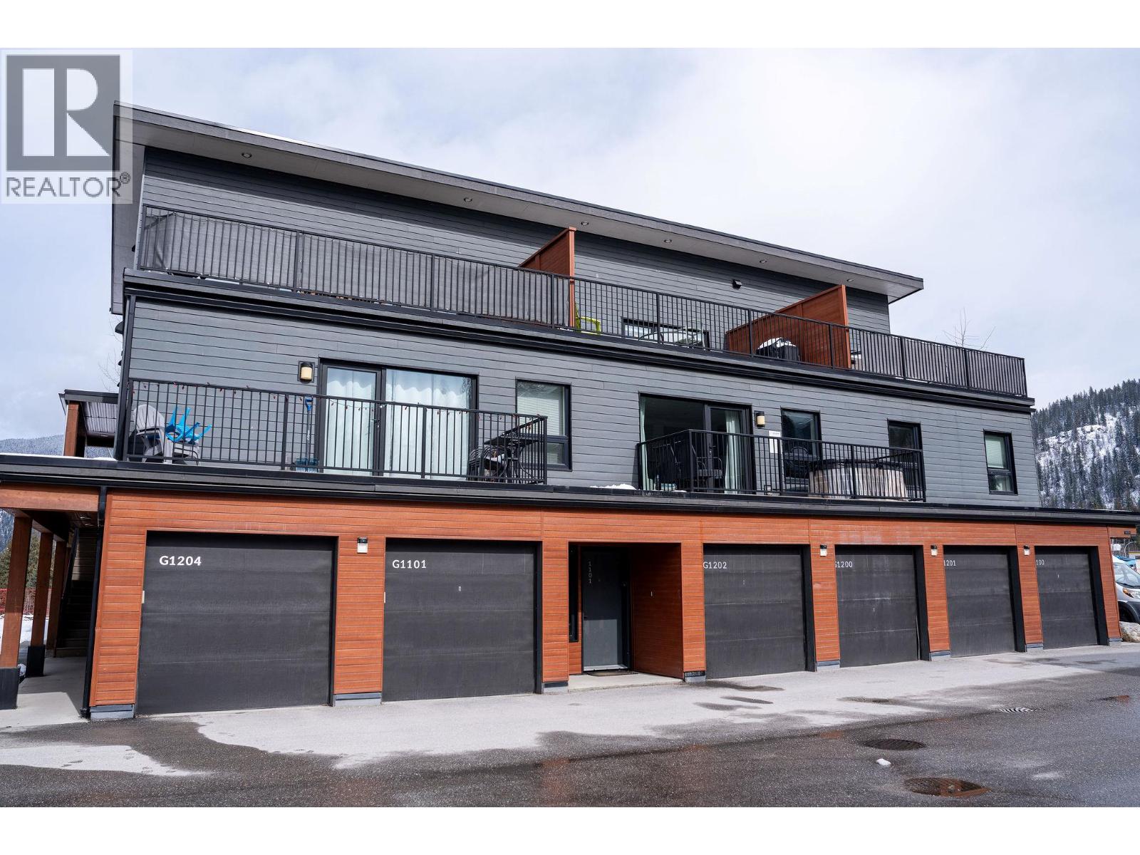 1901 Nels Nelson Crescent Unit# 1204, Revelstoke, British Columbia