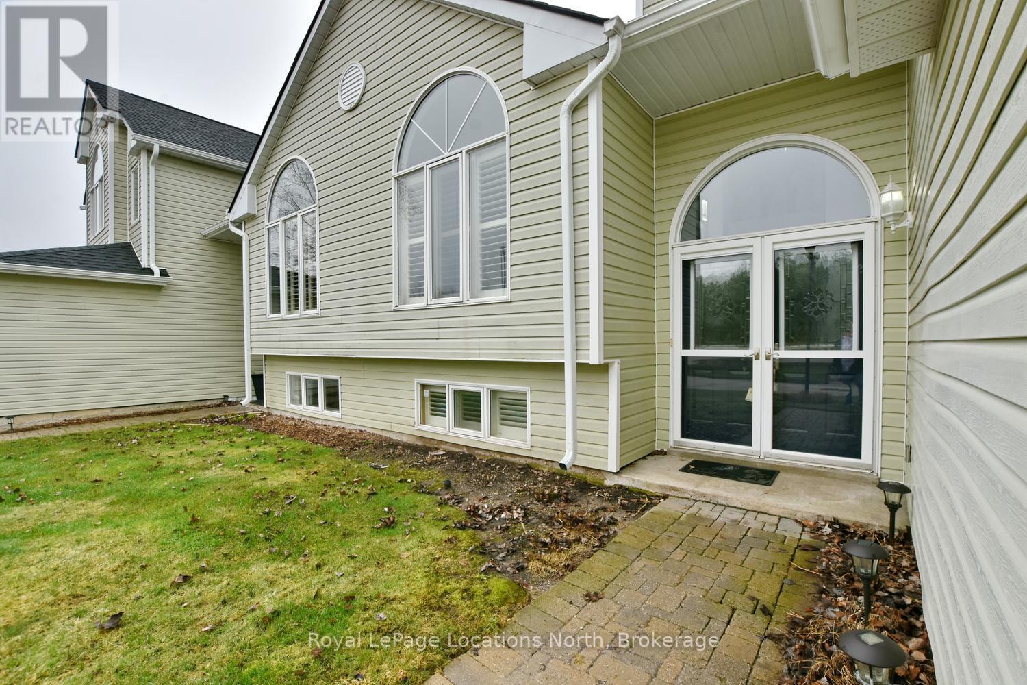 61 Barker Boulevard, Collingwood, Ontario  L9Y 4W4 - Photo 2 - S13019872