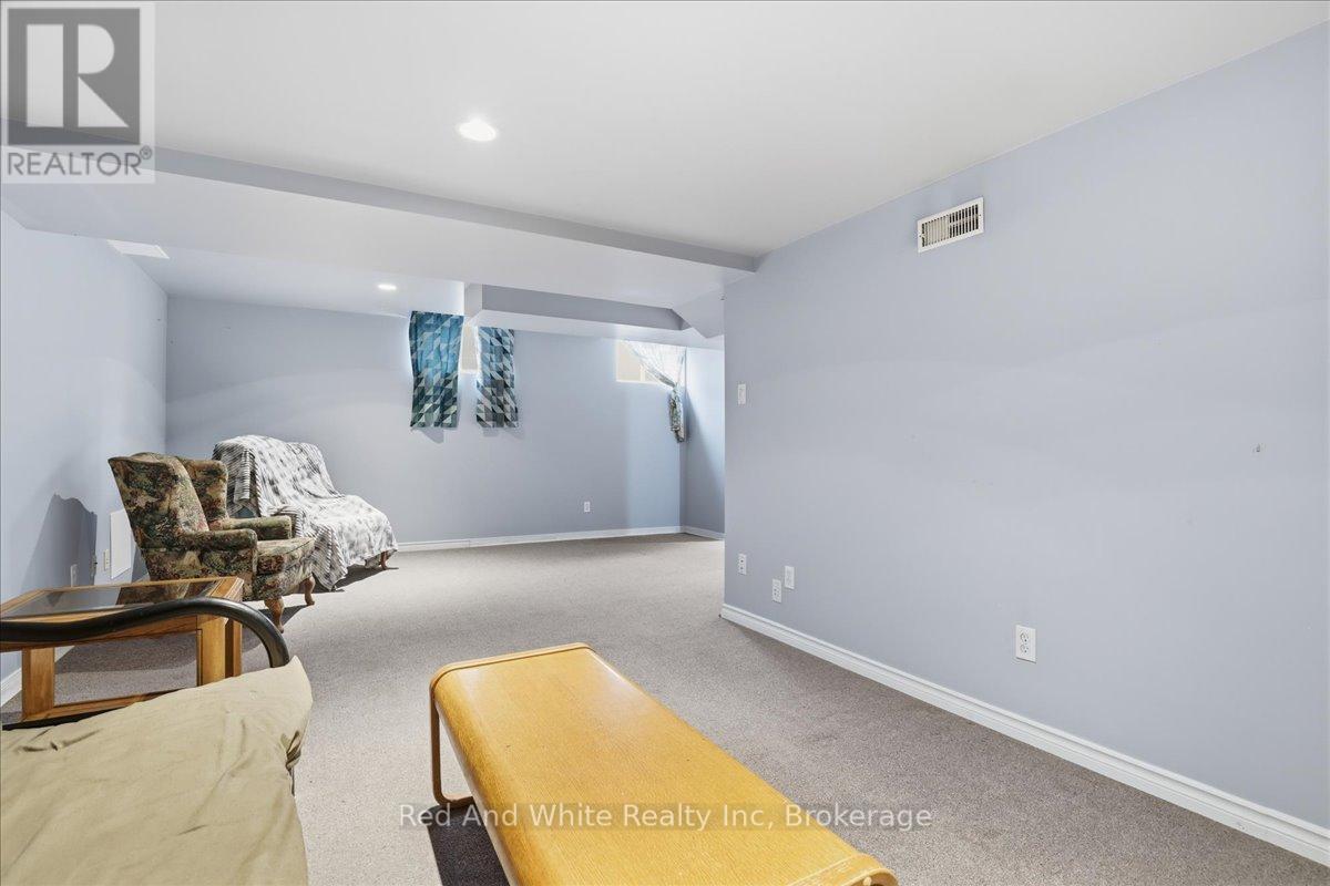 103 Downing Crescent, Barrie, Ontario  L4N 8V5 - Photo 39 - S13020016