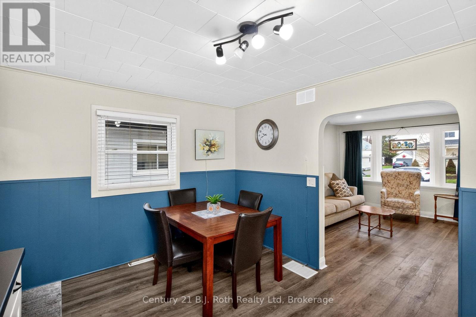 14 Wolfe Street, Penetanguishene, Ontario  L9M 1B9 - Photo 10 - S13020104