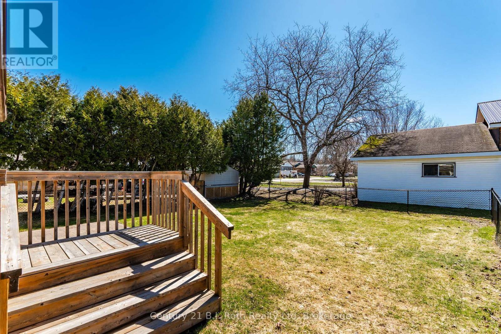 14 Wolfe Street, Penetanguishene, Ontario  L9M 1B9 - Photo 29 - S13020104