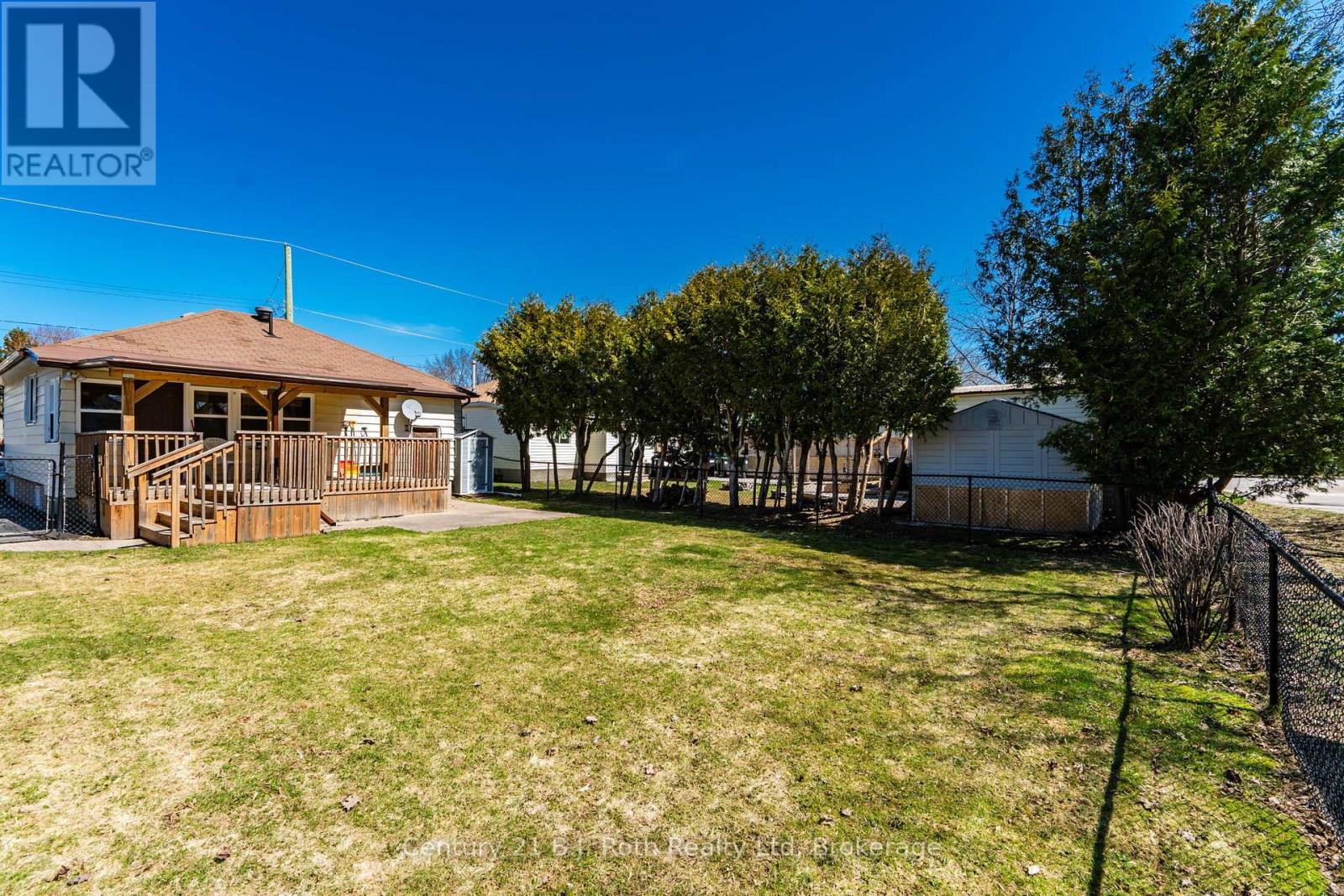 14 Wolfe Street, Penetanguishene, Ontario  L9M 1B9 - Photo 30 - S13020104