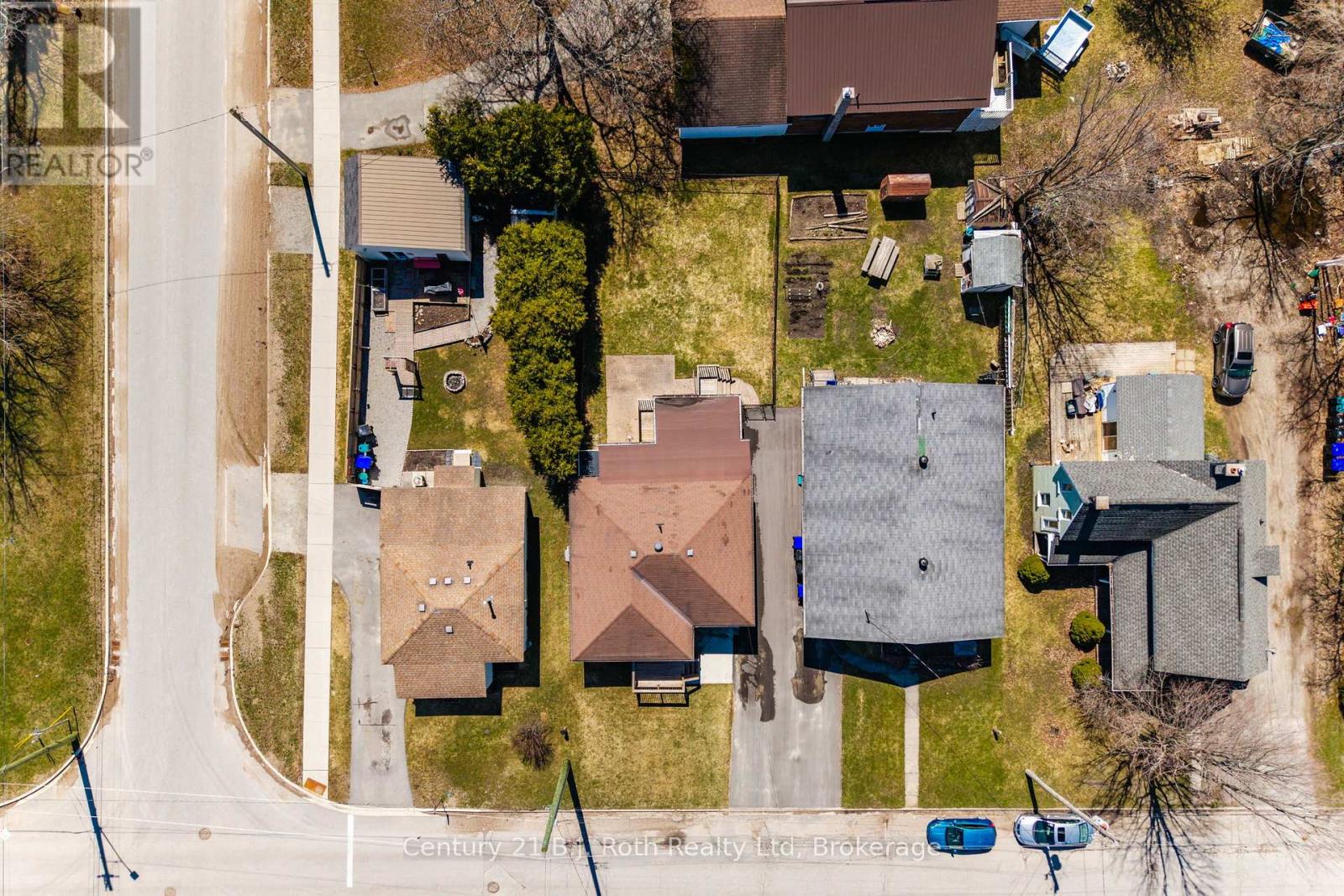 14 Wolfe Street, Penetanguishene, Ontario  L9M 1B9 - Photo 35 - S13020104