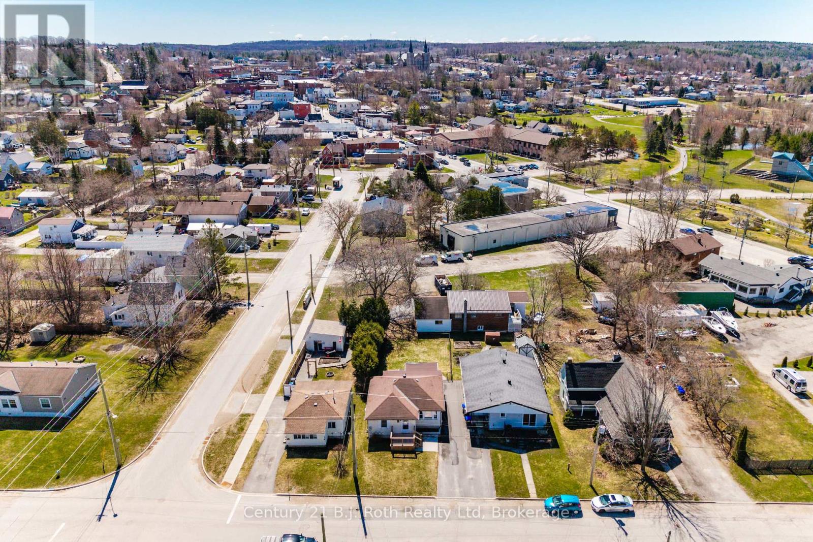 14 Wolfe Street, Penetanguishene, Ontario  L9M 1B9 - Photo 37 - S13020104