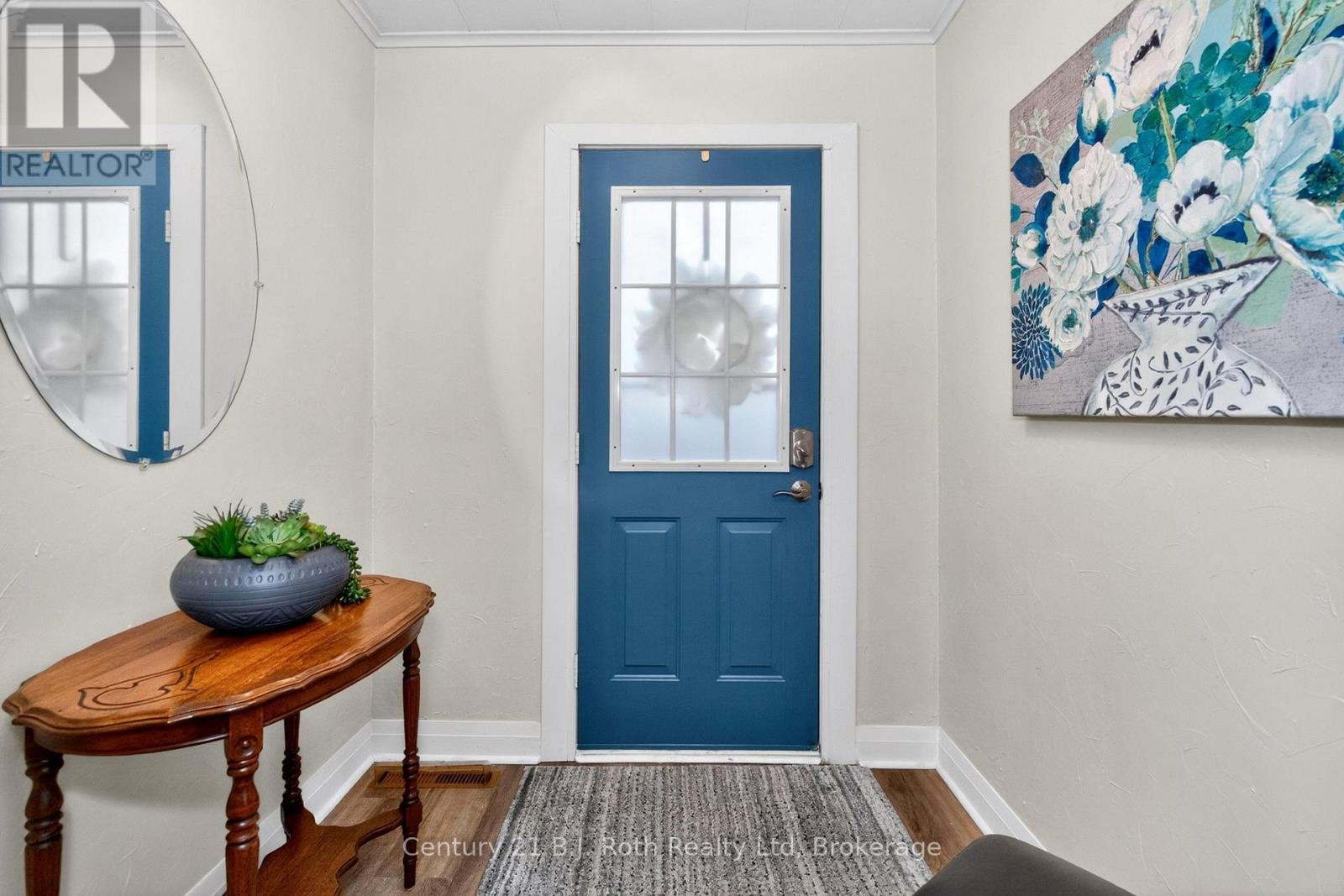 14 Wolfe Street, Penetanguishene, Ontario  L9M 1B9 - Photo 4 - S13020104