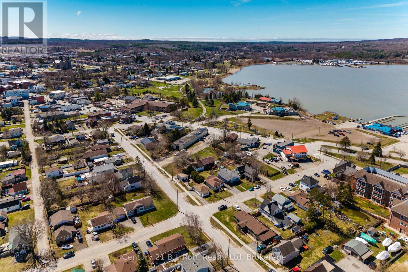 14 Wolfe Street, Penetanguishene, Ontario  L9M 1B9 - Photo 41 - S13020104