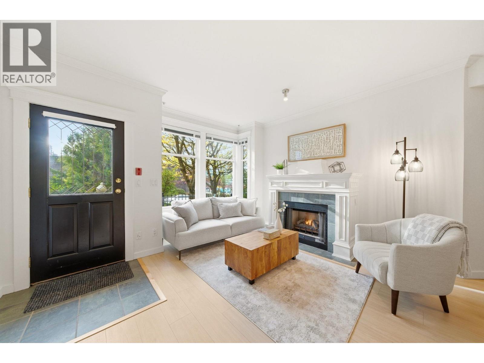 2608 Yukon Street, Vancouver, British Columbia  V5Y 3P8 - Photo 2 - R3113211