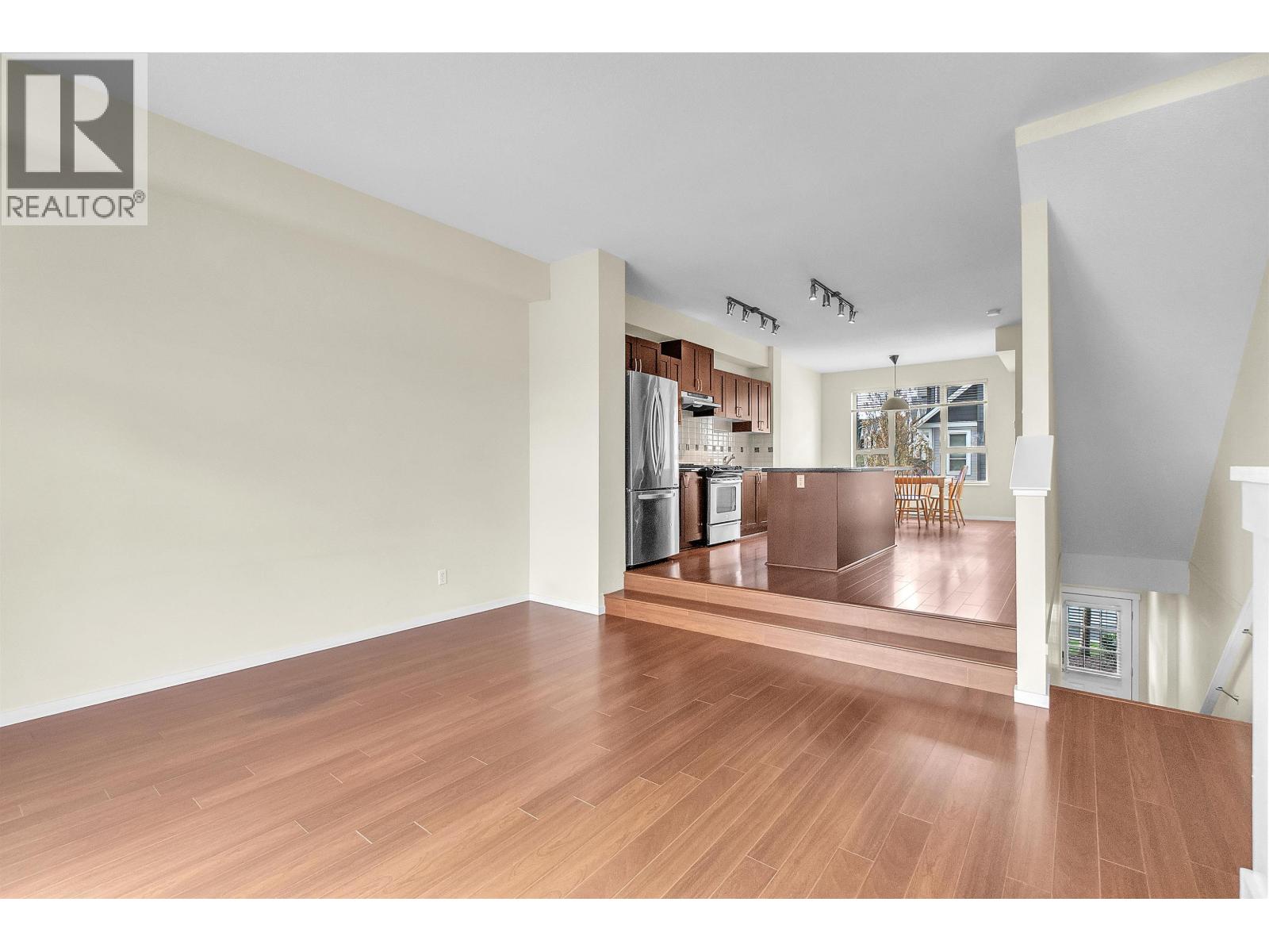 162 3105 Dayanee Springs Boulevard, Coquitlam, British Columbia  V3E 0C2 - Photo 12 - R3113215