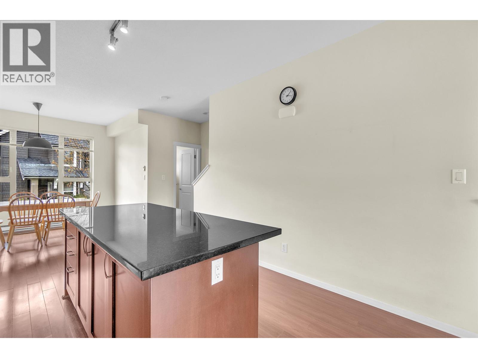 162 3105 Dayanee Springs Boulevard, Coquitlam, British Columbia  V3E 0C2 - Photo 8 - R3113215