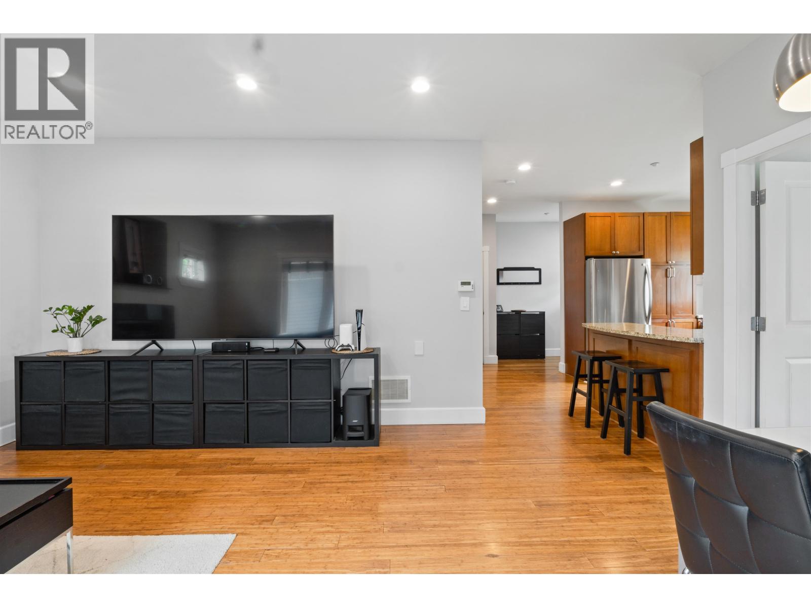 4103 Inverness Street, Vancouver, British Columbia  V5V 5C5 - Photo 9 - R3113223