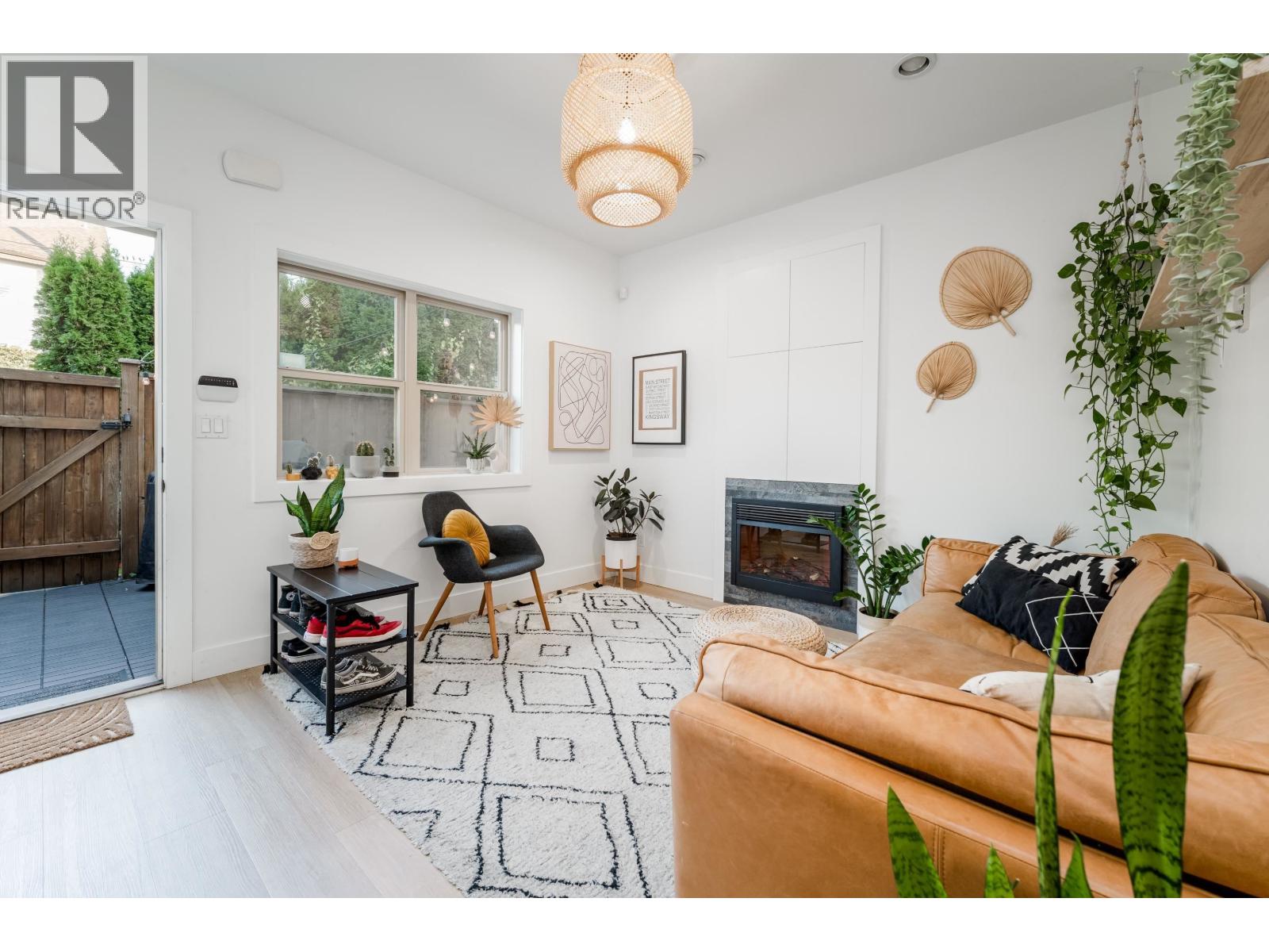 5418 Main Street, Vancouver, British Columbia  V5W 2R9 - Photo 4 - R3113229