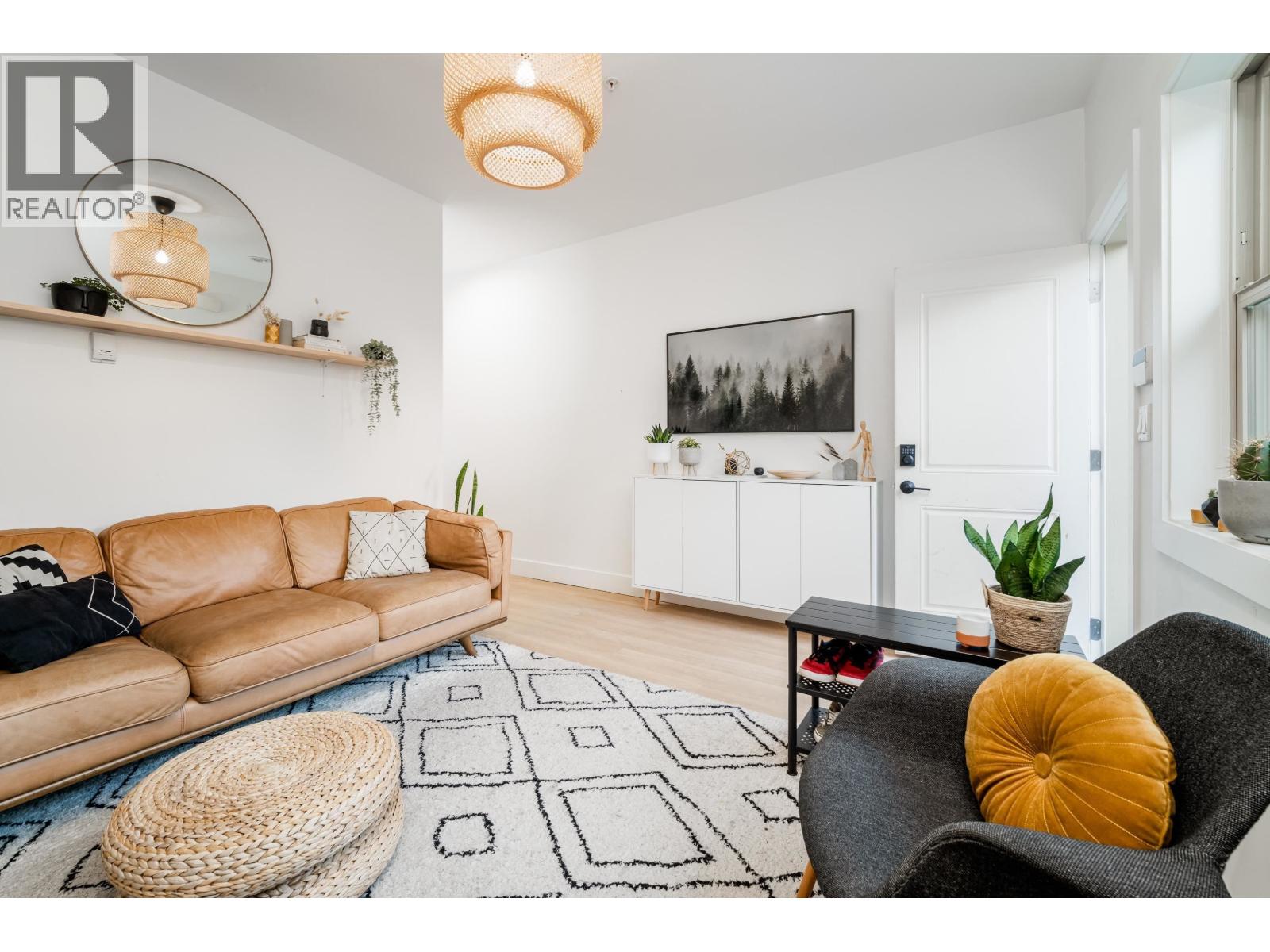 5418 Main Street, Vancouver, British Columbia  V5W 2R9 - Photo 8 - R3113229