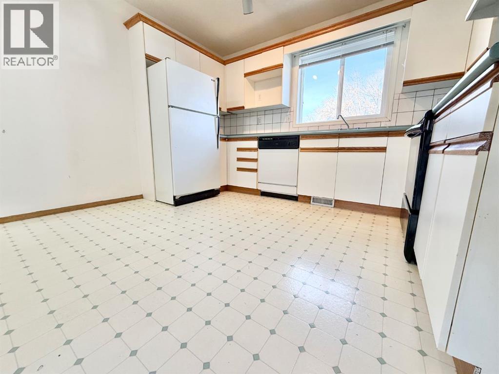 5 Garrow Crescent E, Brooks, Alberta  T1R 1H2 - Photo 9 - A2288196