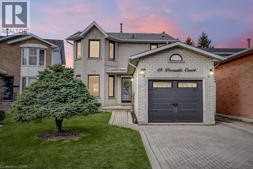 18 DESANTIS Court, Hamilton, Ontario