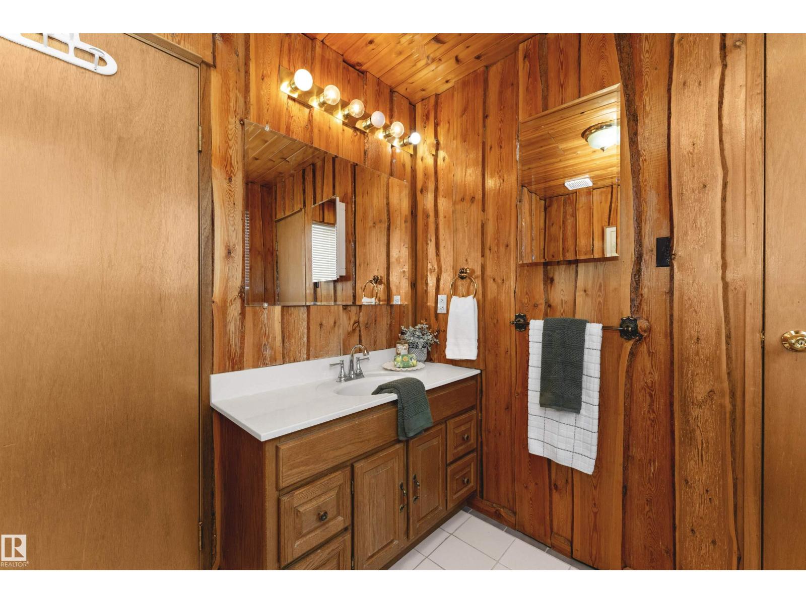 516 5 St, Rural Lac Ste. Anne County, Alberta  T0E 0A2 - Photo 34 - E4475446