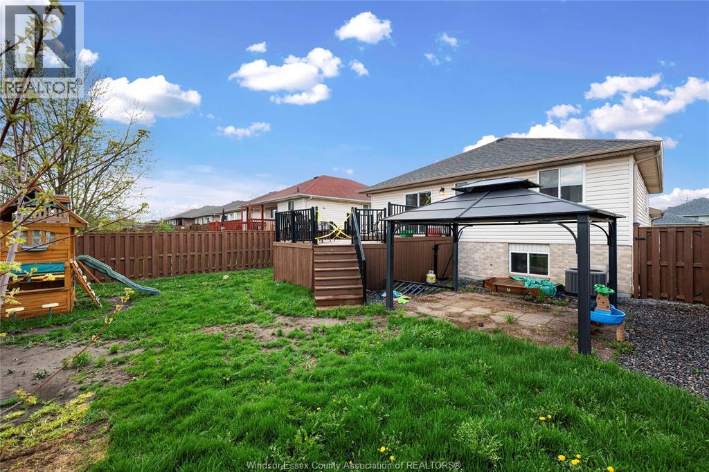 2336 Radcliff Avenue, Windsor, Ontario  N8P 1V5 - Photo 10 - 26008599