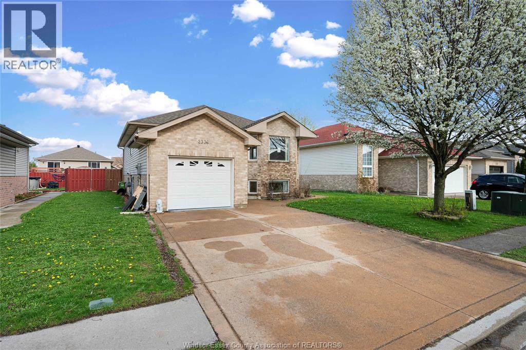 2336 Radcliff Avenue, Windsor, Ontario  N8P 1V5 - Photo 3 - 26008599